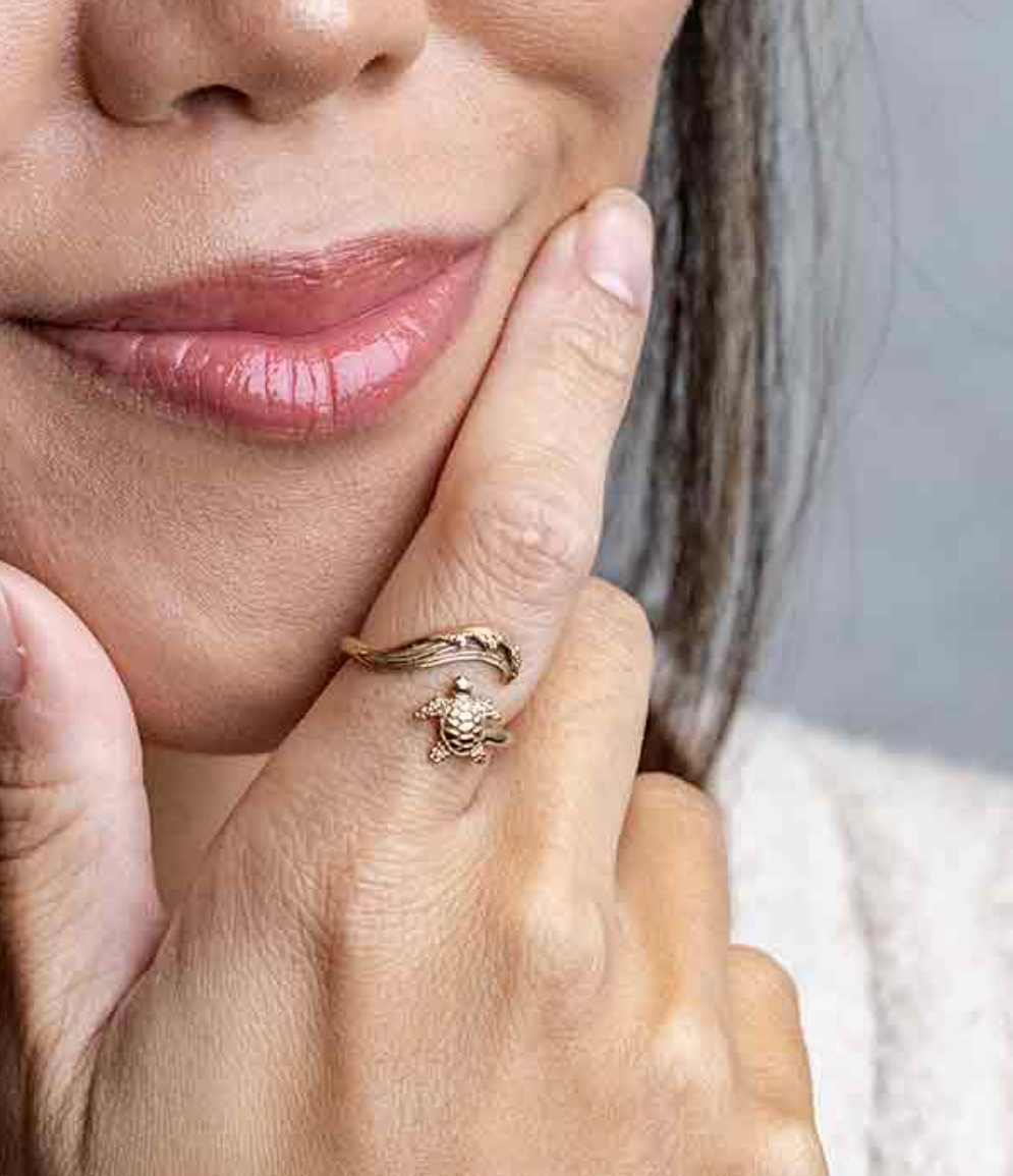 Sterling Silver Sea Turtle & Wave Adjustable Ring: Sterling Silver