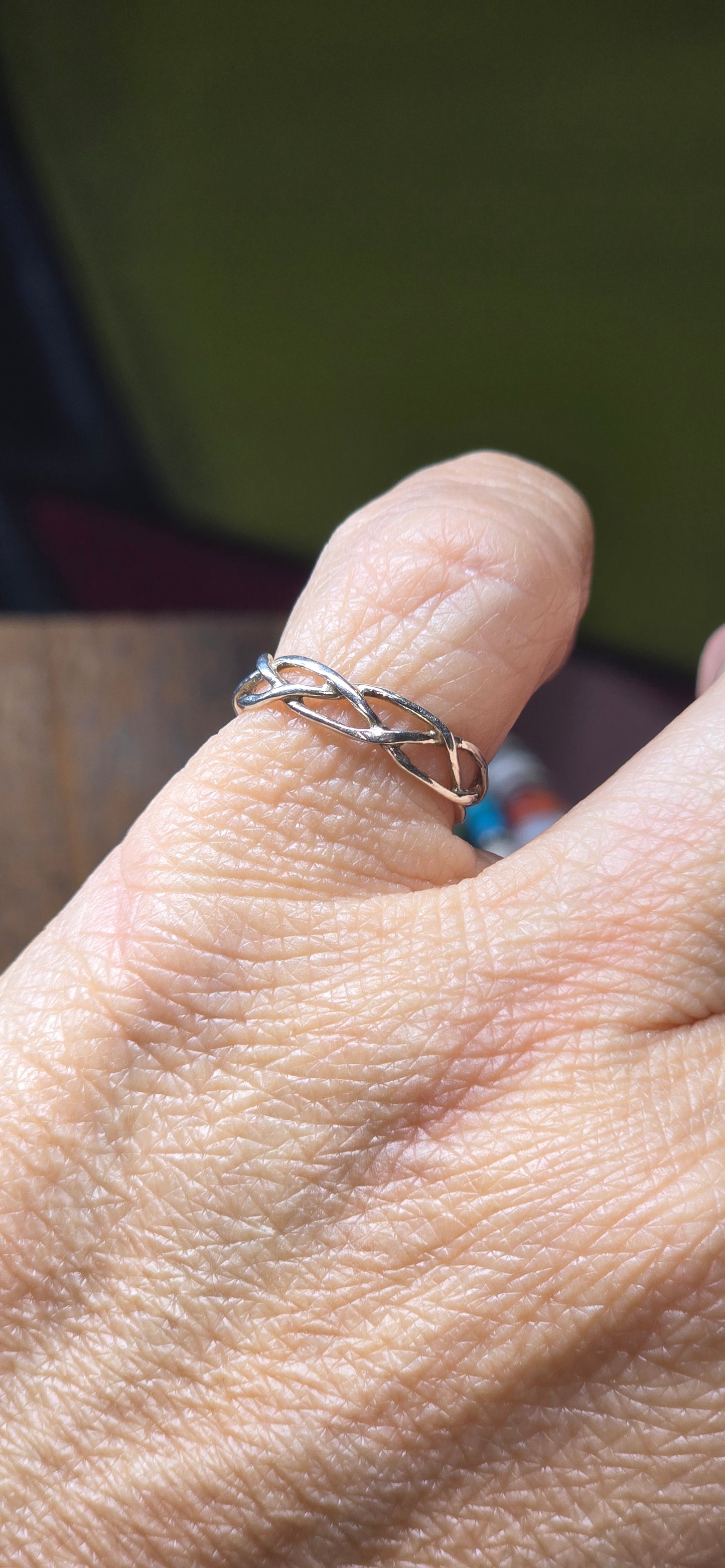 Dainty Wire Ring