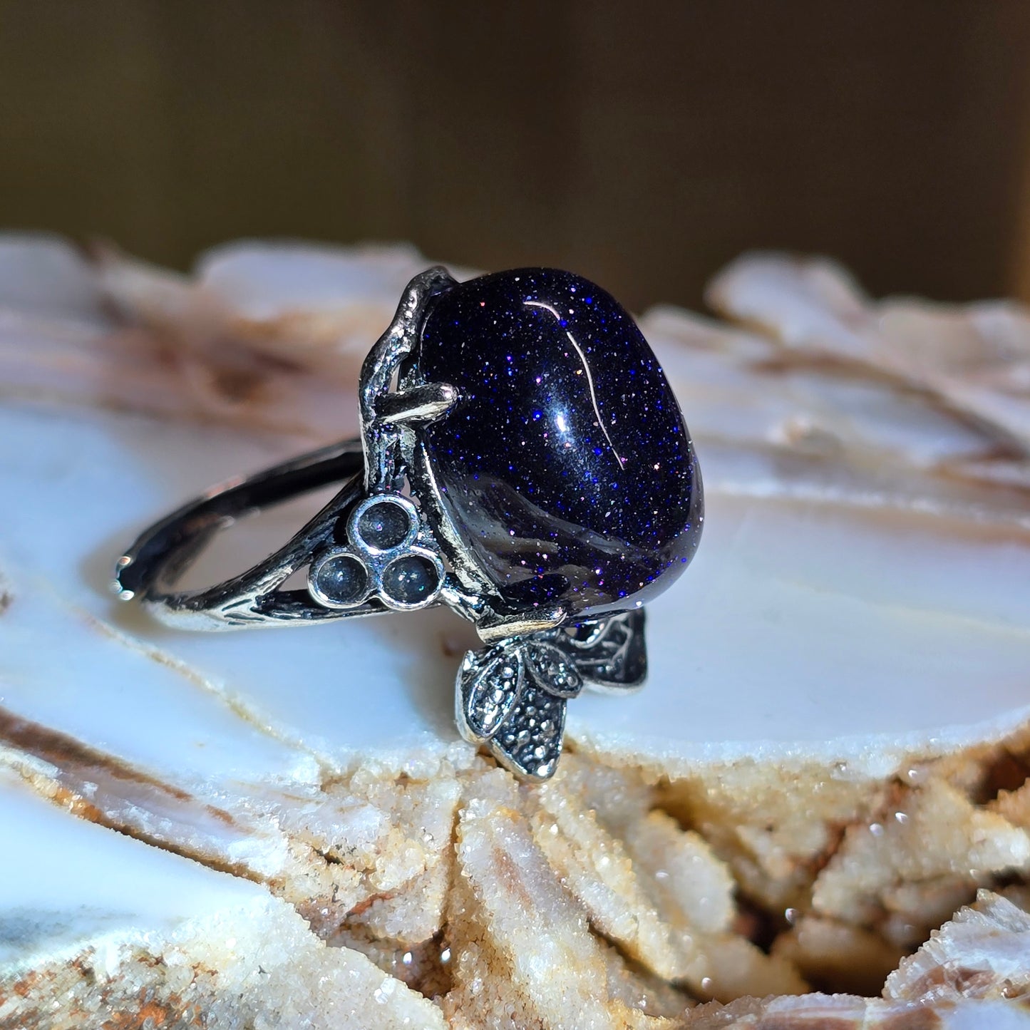 Blue Sandstone Ring, alloy