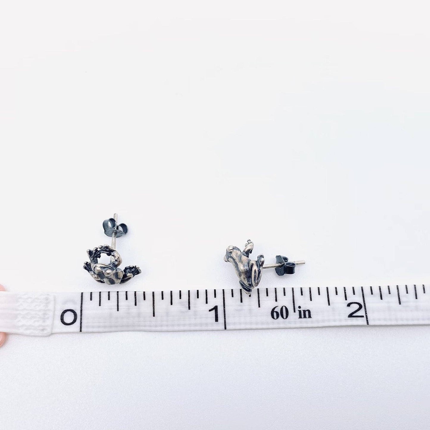 S925 Sterling Silver Vintage Frog Ear Studs: 1 pair