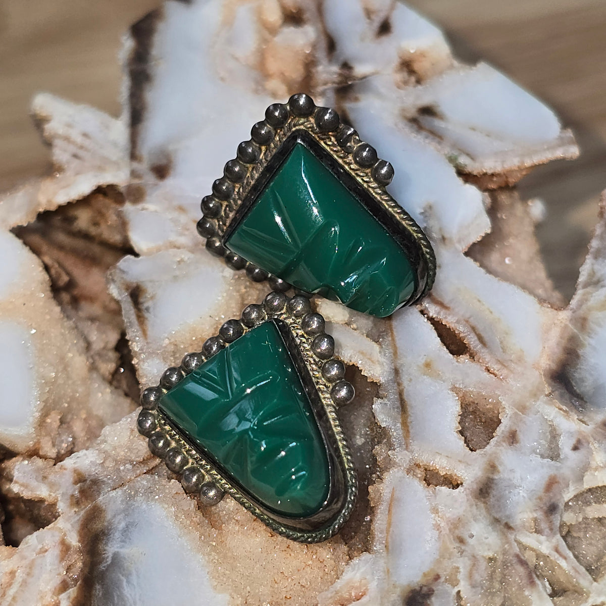 VINTAGE Sterling Silver Green Onyx Carved Faces Screwback Earrings