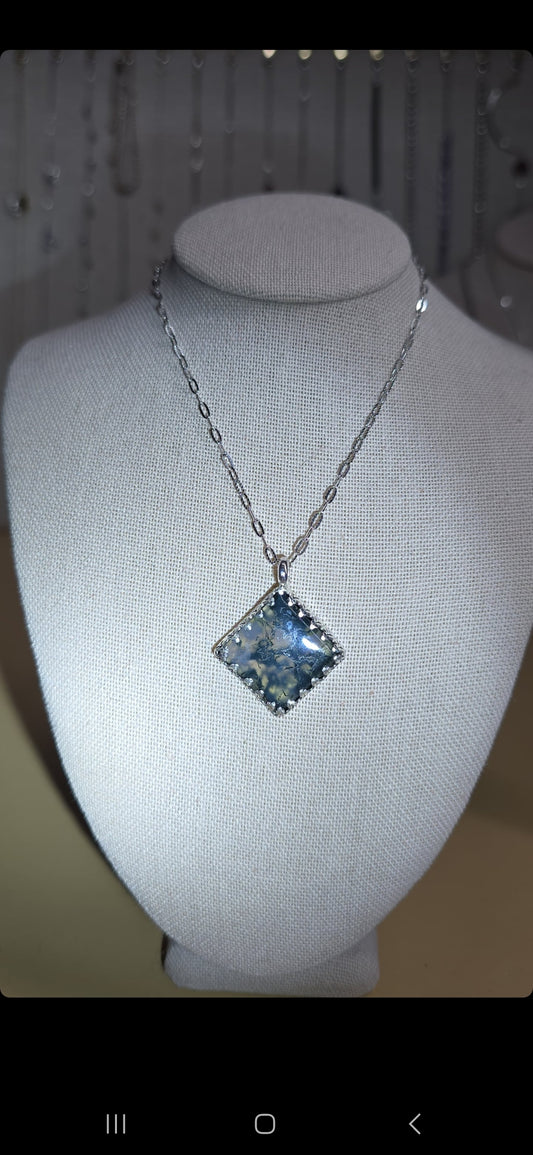 Sigdy Custom Moss Agate Necklace