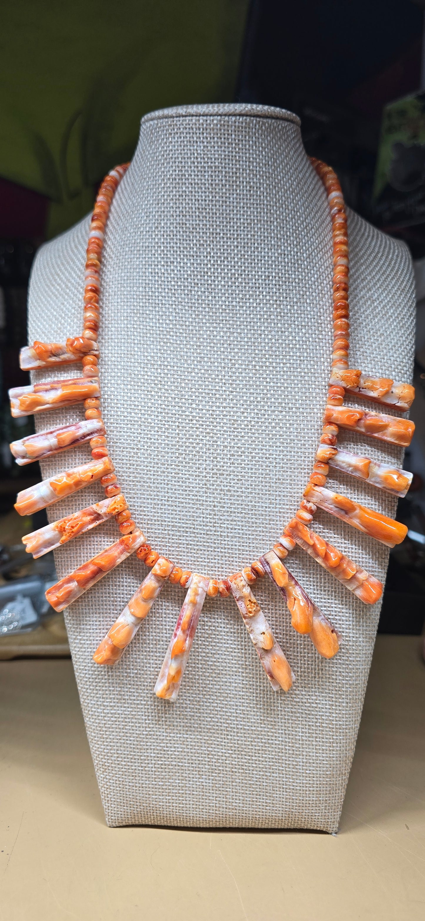 Spiney Oyster Collar Necklace