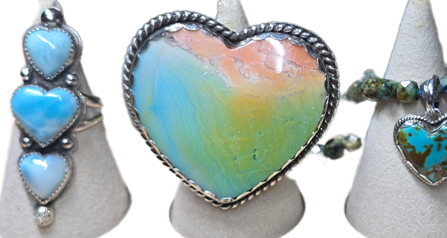 White Lace Agate Heart Ring