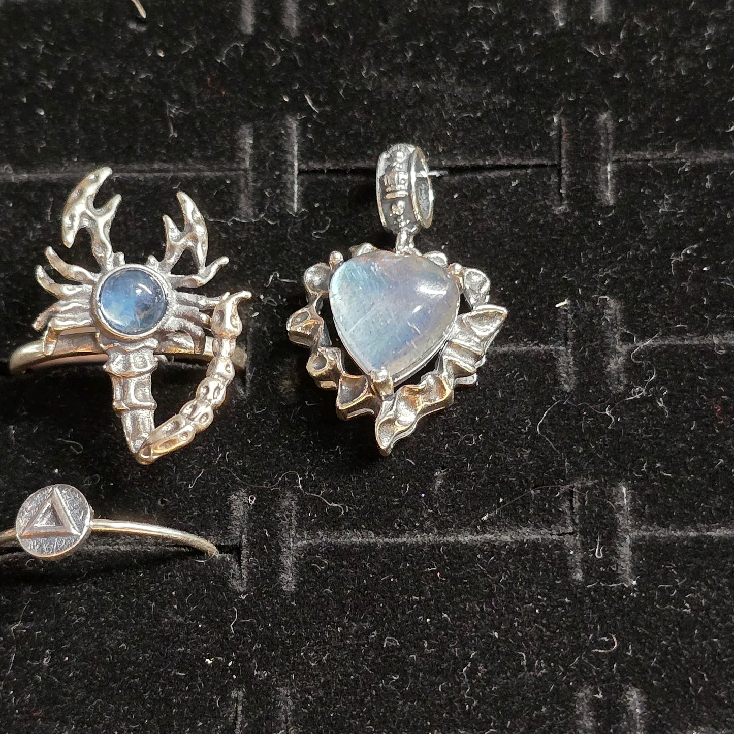 Sigdy Rings & Pendant