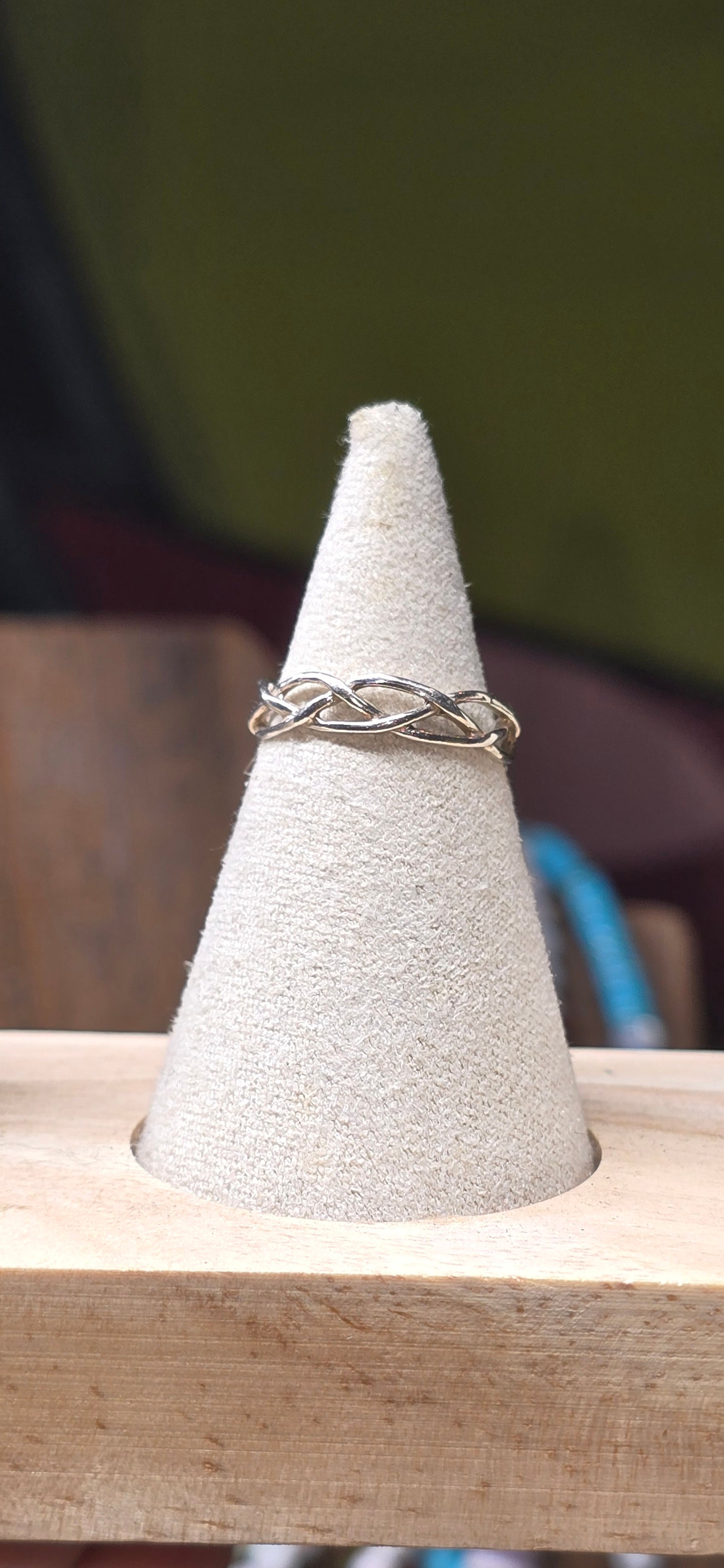 Dainty Wire Ring