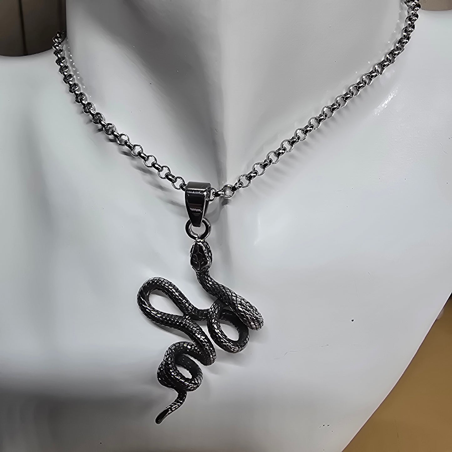 Angie Snake Pendant & 16" Chain