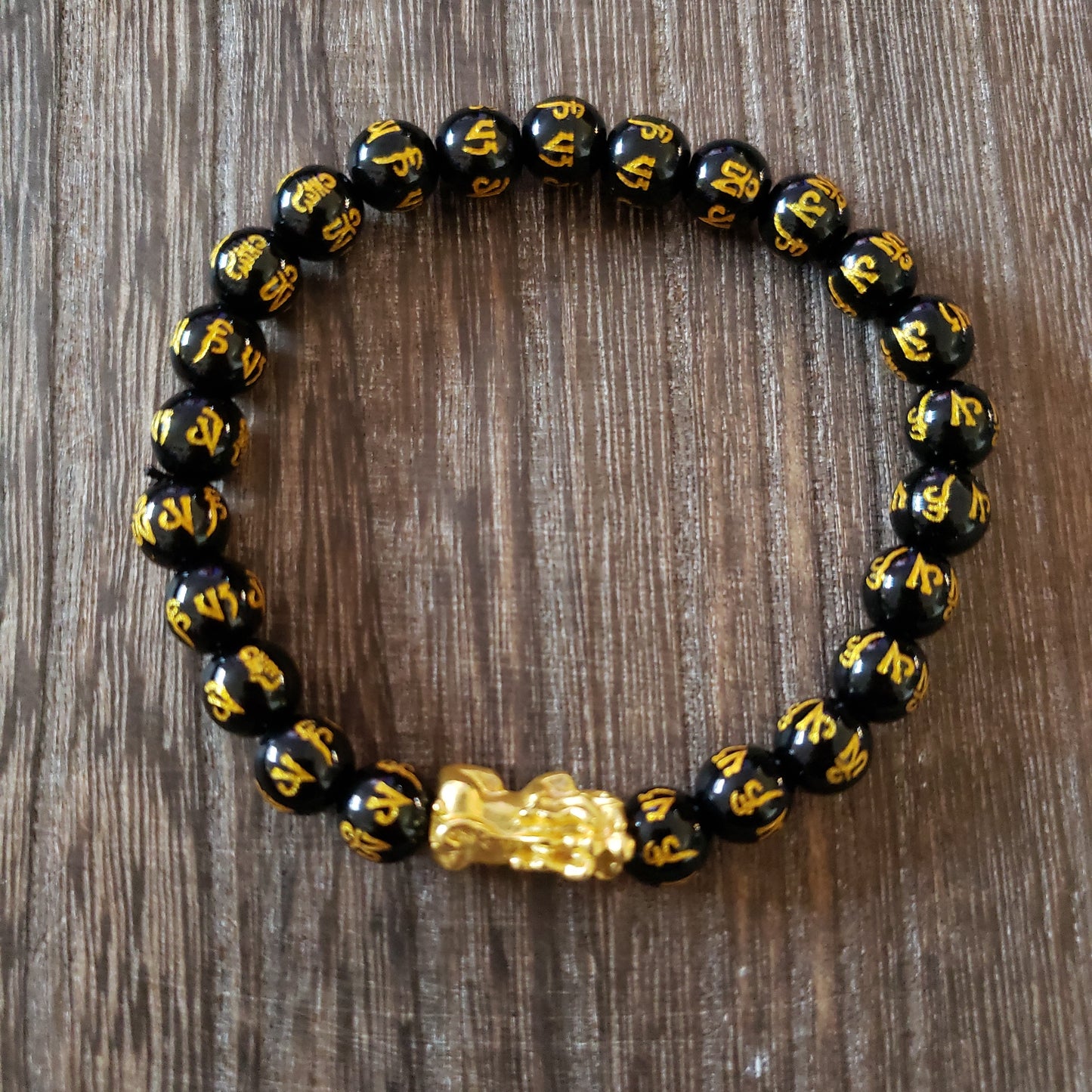 Black Mantra with Small Pixiu